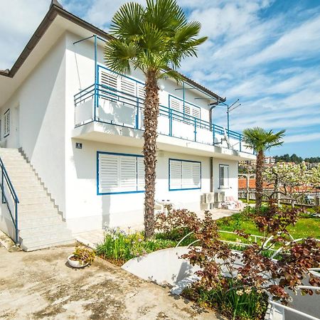 Apartments Marija 1000 Rabac Exterior photo
